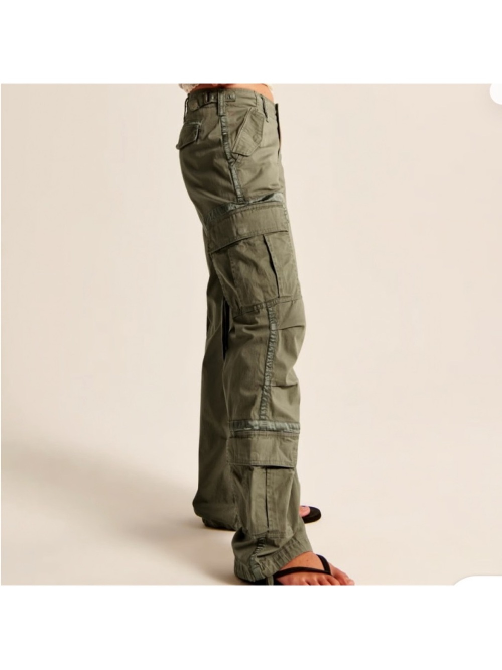 Abercrombie & Fitch Olive Cargo Satin Trim Pants Size 30/10 - Picture 2 of 11